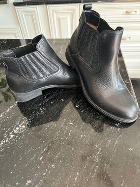 Sofft Black Leather Chelsea Booties